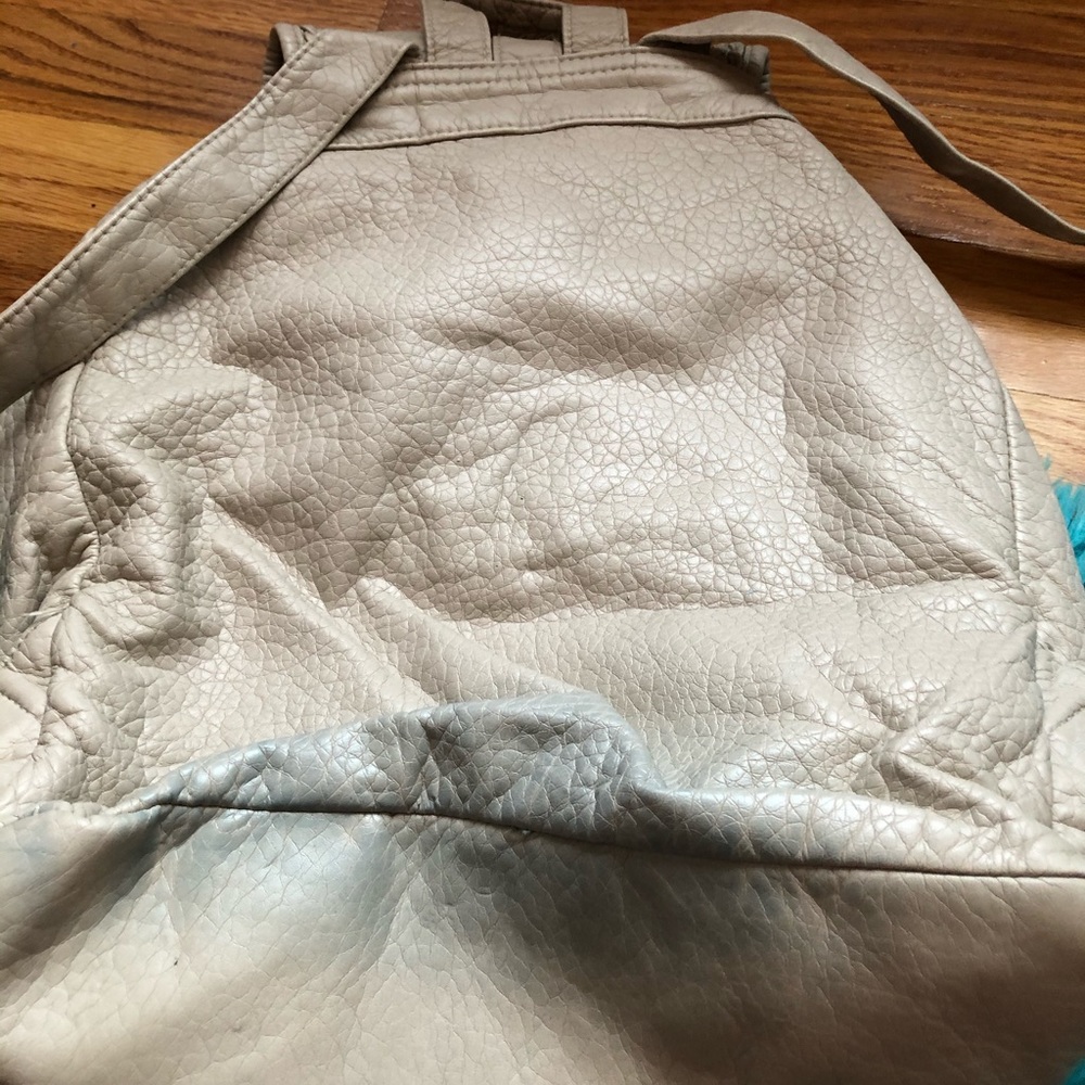 Cute Mini Backpack - Picture 3 of 3